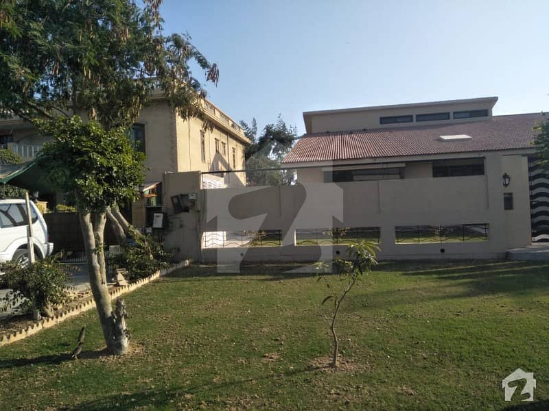 800 Square Yard Bungalow Is Available For Sale Navy Housing Scheme