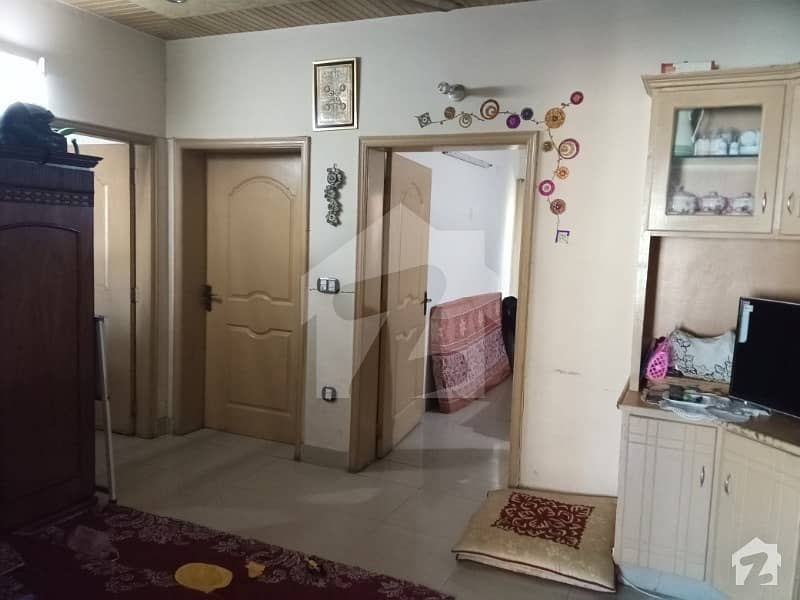 5,marla Beautiful Upper Portion For Rent In Johar Town (block R1) Near