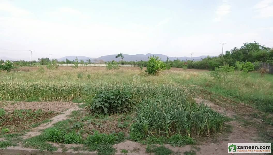 A One Acre Farm House Plot In Wakefield Gardens Orchard Farm Scheme