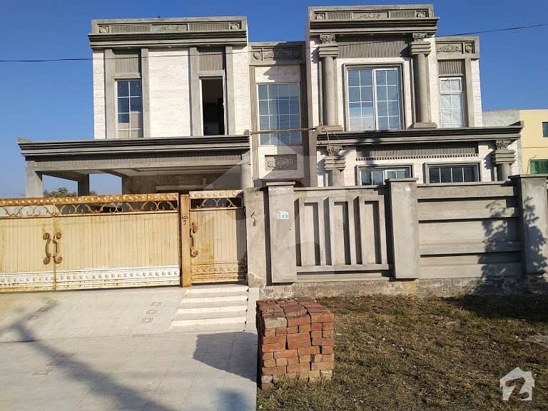 1 Kanal Owner Build Bungalow On 60 Feet Road In Valencia Valencia