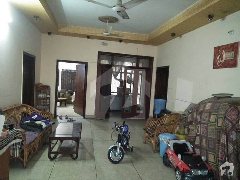 1 Kanal Upper Portion For Rent At Azam Garden Haseeb Block Azam Gardens