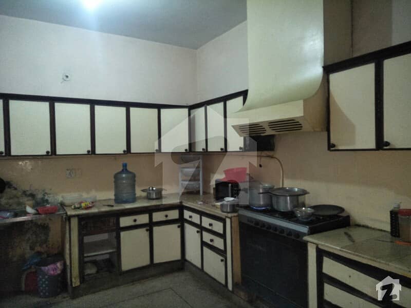 1 Kanal Upper Portion For Rent At Azam Garden Haseeb Block Azam Gardens