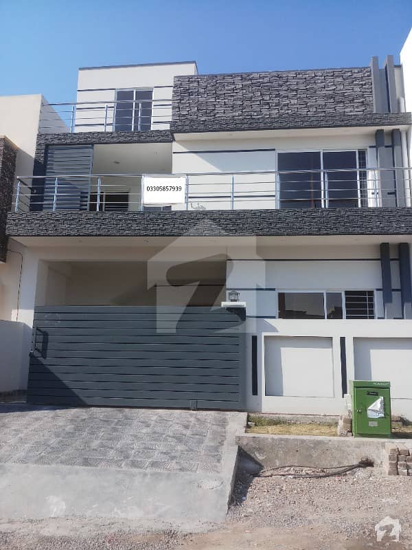 30x60 8 Marla Beautiful House With Extra Land For Sale In E11