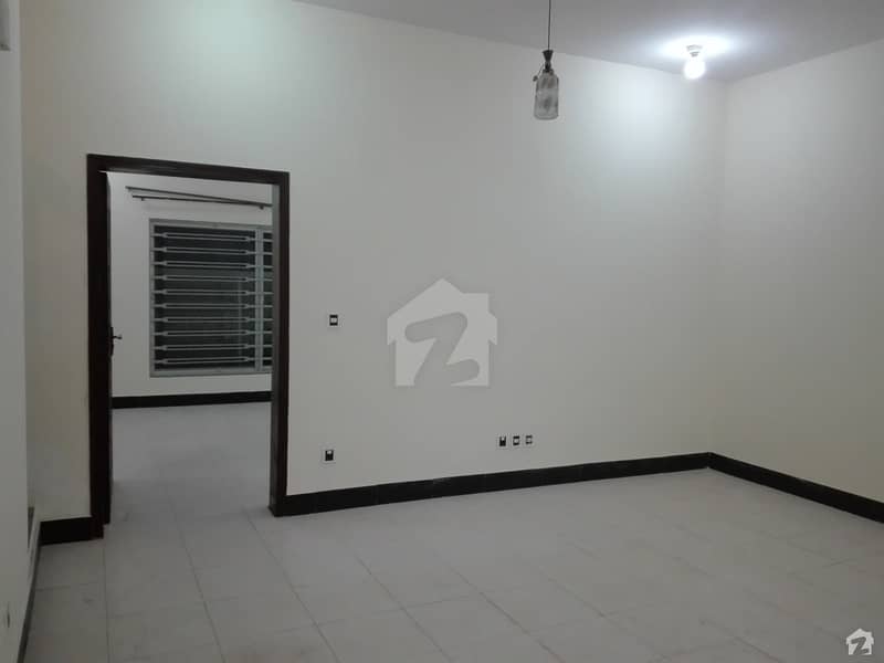Double Storey House For Rent For Rent New lalazar New Lalazar
