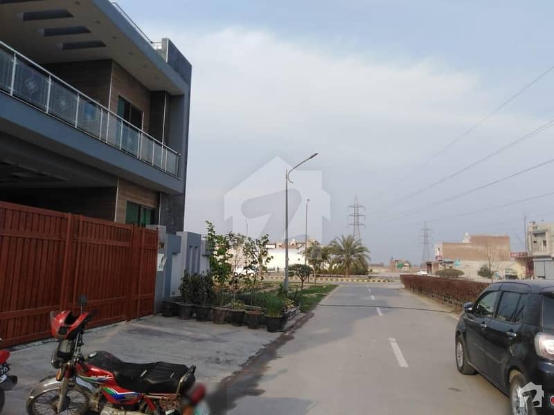 7.5 Marla House Sitara Gold City Satiana Road Sitara Gold City, Satiana