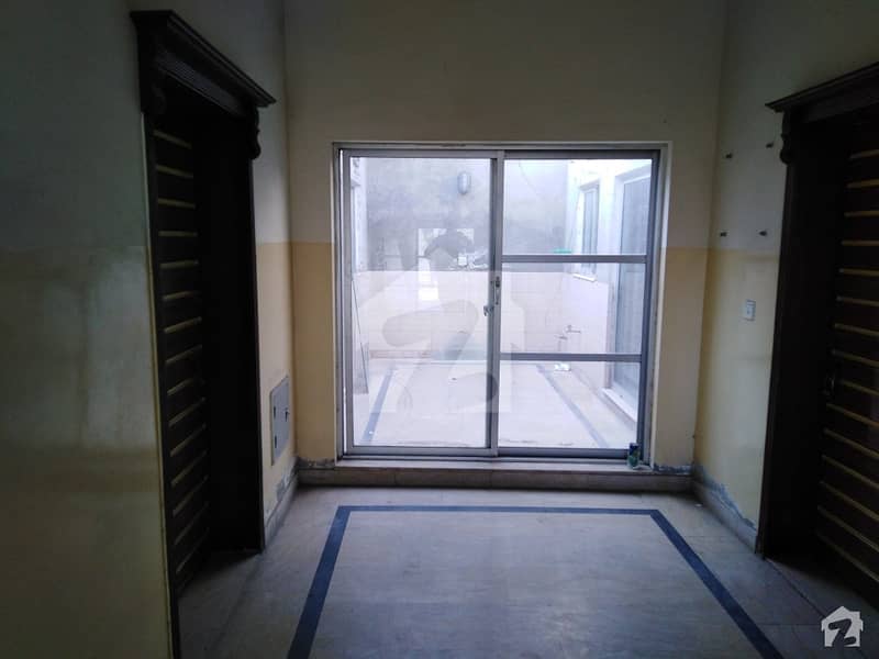WellBuilt Apartment Available in Good Location Zarrar Shaheed Road, Cantt, Lahore ID22071531