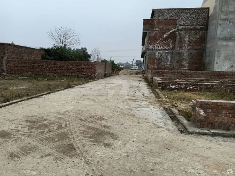 Commercial Plot Is Available For Sale GT Road, Gujrat ID22065236