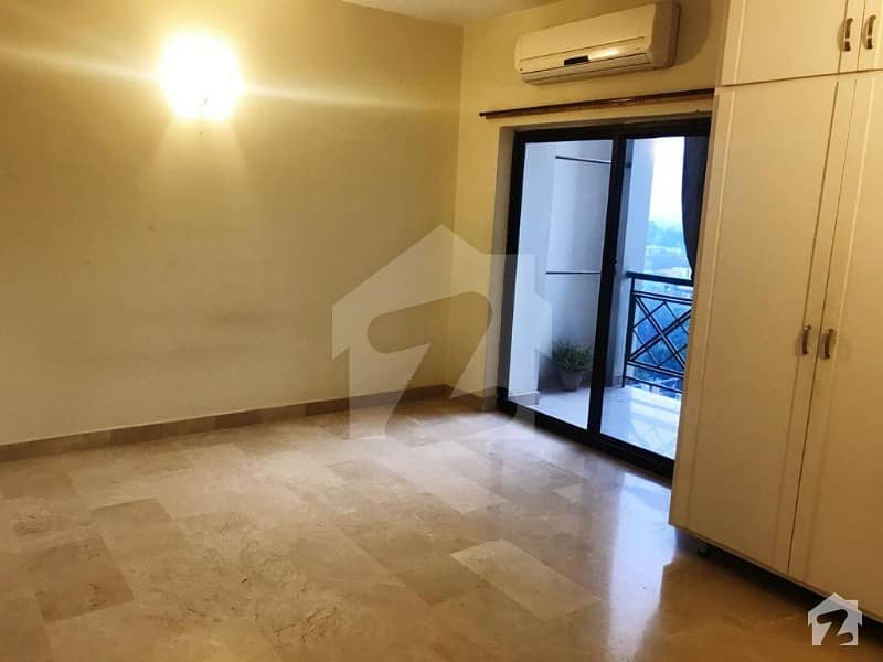 1700 Square Feet Unfurnished 2 Bedrooms Apartment Available For Rent F
