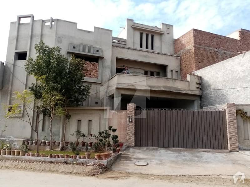 Double Storey House Available For Sale GulshaneZainab, Sahiwal