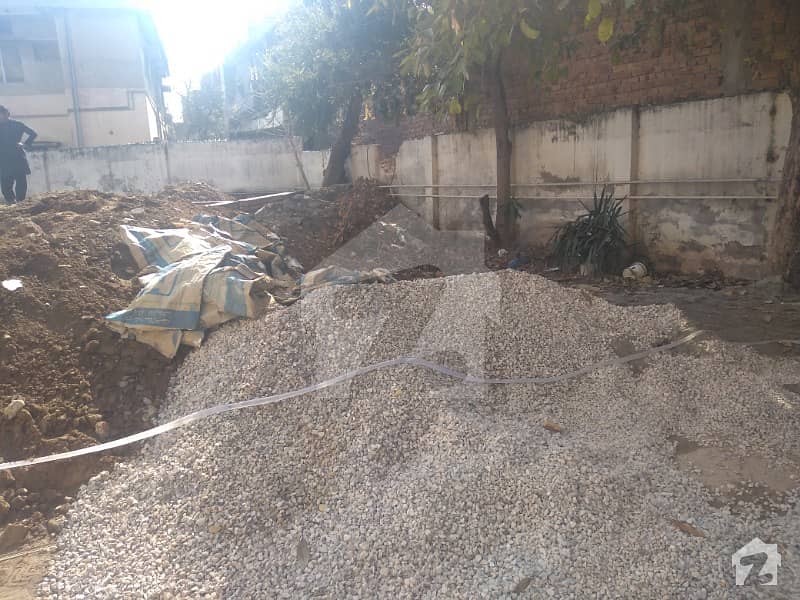 4.5 Marla Plot Available For Sale In Lalazar Tulsa Road Just Closed To