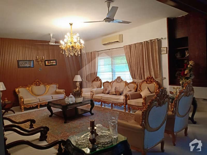 F8 Five Bedroom Fully Renovated House For Sale F8 Markaz, F8