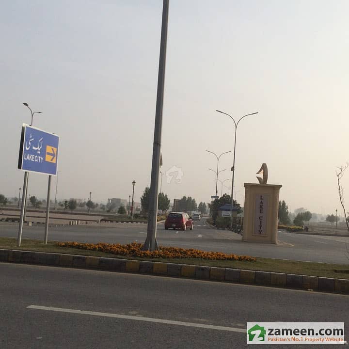 5 Marla Ideal Location Plot For Sale Lake City Sector M8, Lake City