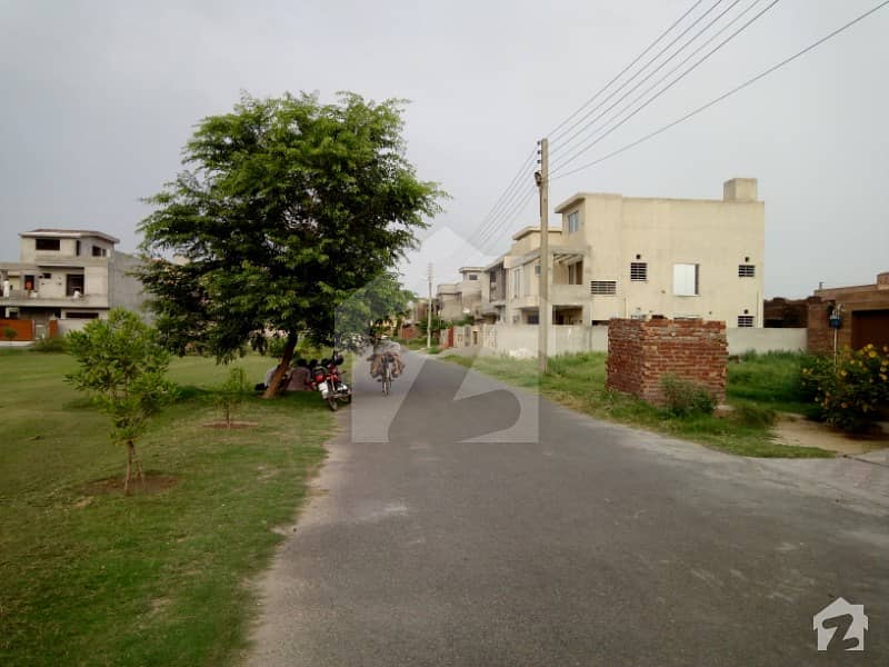 1 Kanal Plot Available For Sale In Valencia Town Block B Valencia