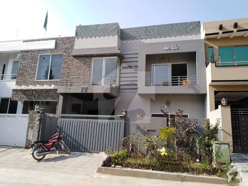 233 Sq Yd Beautiful House Available For Sale In E11 E11, Islamabad