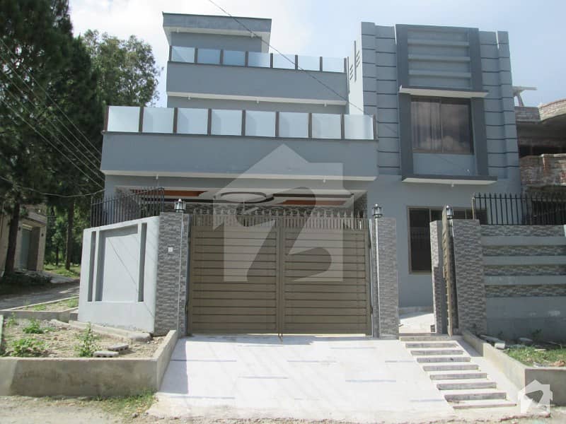 10 Marla Corner Peaceful House Available For Sale In Peaceful Area Town