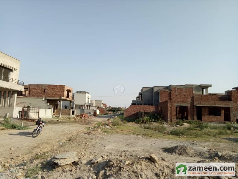 Corner Hot Location 12 Marla 80 Sqft Plot For Sale Divine Gardens