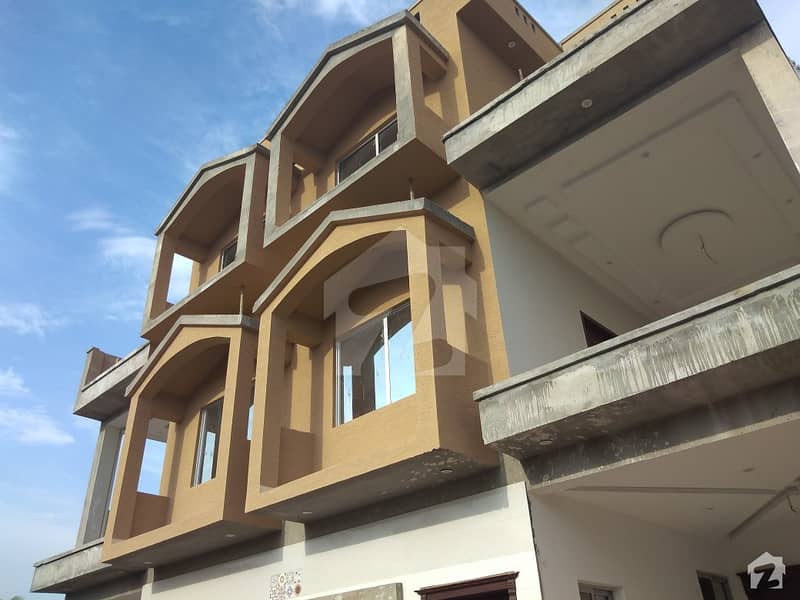 WellBuilt Apartment Available At Good Location Gulraiz Housing Society Phase 2, Gulraiz Housing
