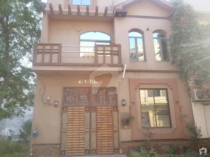 WellBuilt House Available At Good Location Lahore Medical Housing