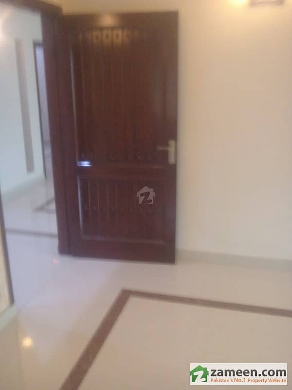 Wapda Town Kanal Facing Park Faisal Designing Bungalow 5 Bed Jacuzzi