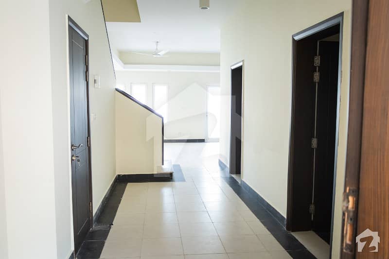 17 Marla Brand New Corner Villa In Alma Townhomes Alma Townhomes, Emaar Canyon Views, Islamabad