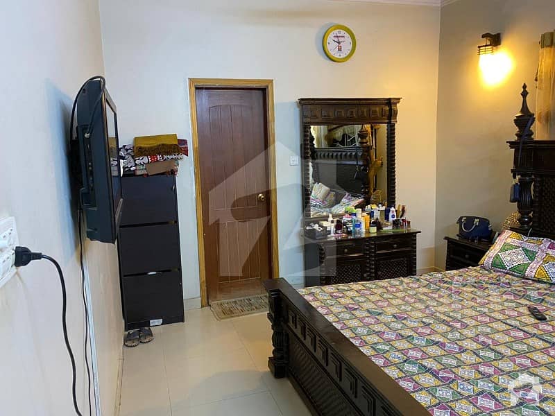 Beautiful Townhouse Available For Sale Clifton Block 5, Clifton