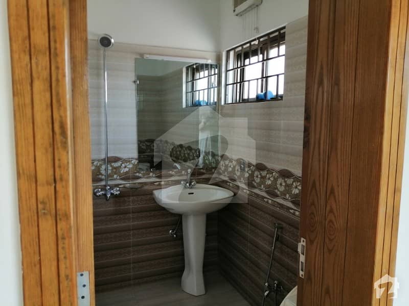 Khalid Block Brand New House Extra Land 9.25 Marla House Bahria Town