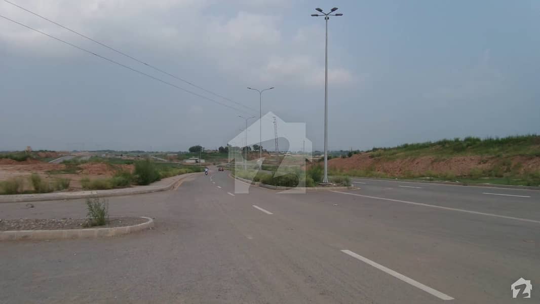 Plot For Sale In Park Facing Ideal Location Level Park Enclave 1 Park