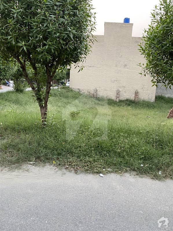 A Beautiful Full Corner Location Plot Al Hafeez Gardens, GT Road