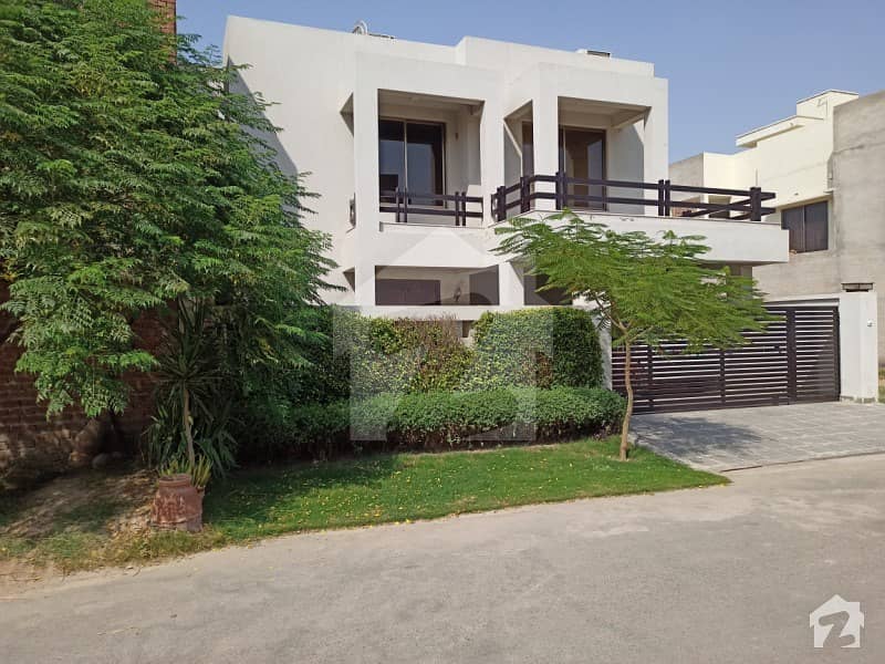 10 Marla Double Storey House For Sale On Main Boulevard Dream Garden