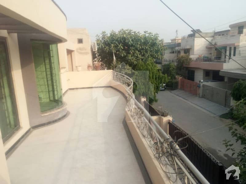 4 Bed Full House For Rent PAF Falcon Complex, Gulberg, Lahore