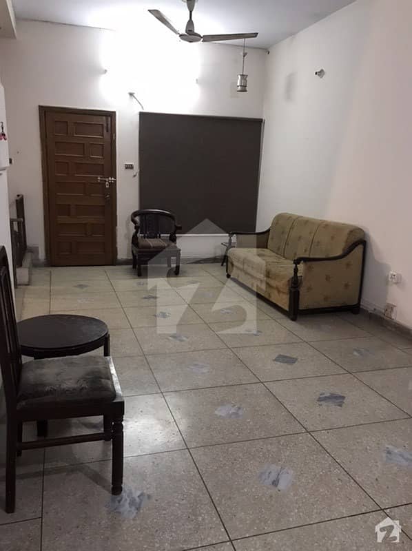 Upper Portion For Rent In Model Town Model Town, Lahore ID25685561