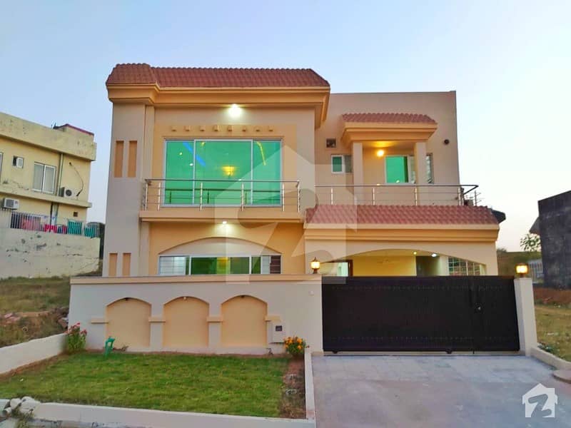 Beautiful Park Face Brand New House For Sale Bahria Town Phase 8 Khalid