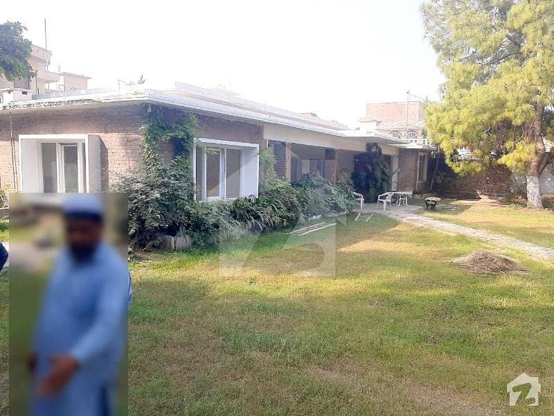 House Is Available For Rent In University Town University Town