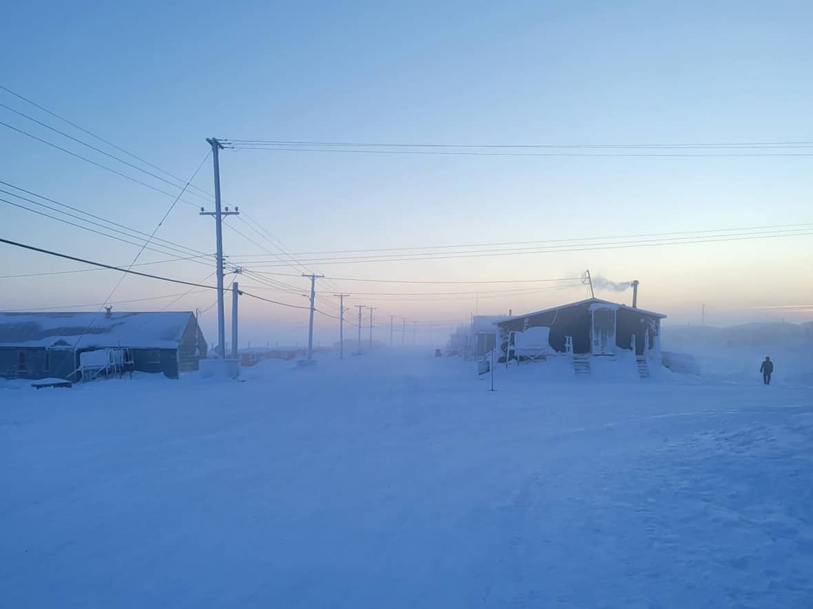 Sanirajak, Nunavut, school drops cold weather cutoff to 60