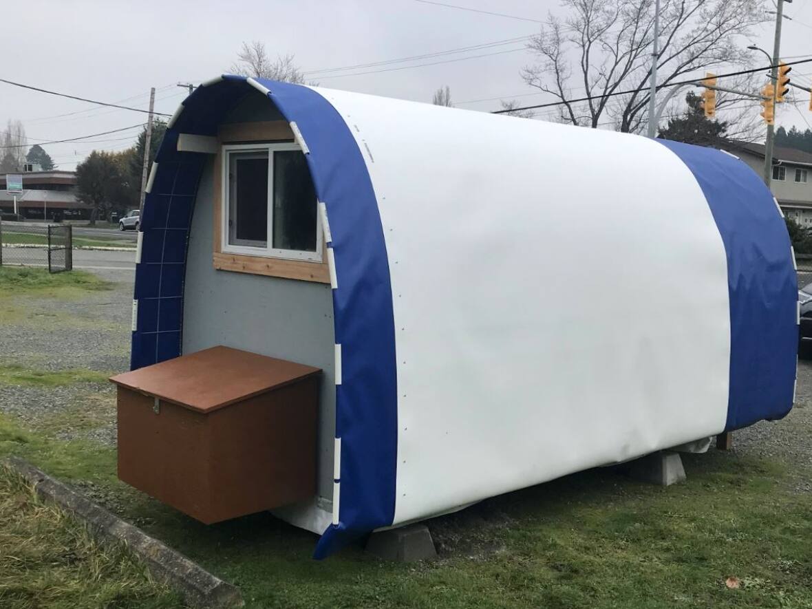 Victoria group pilots "Conestoga Huts" as temporary shelter option for