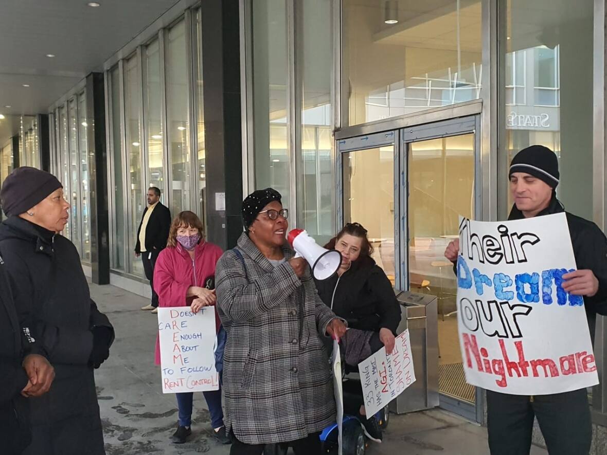 Tenants of Weston apartment building vow to fight planned above