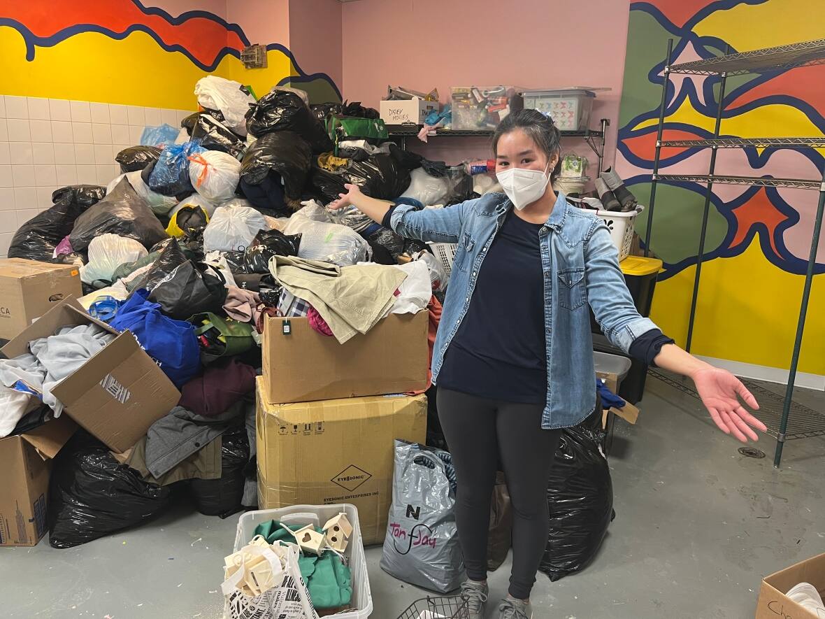 A paywhatyoucan thrift store is expanding. Their volunteers made it