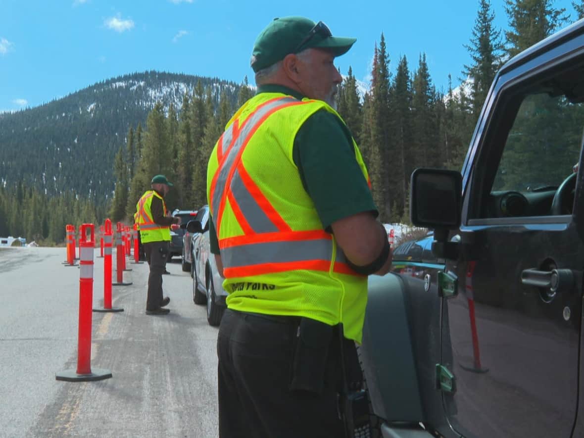 Kananaskis Conservation Pass nets zero fines — for now