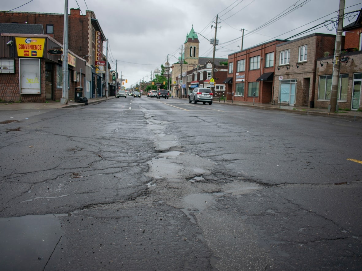 Hamilton road voted worst in Ontario, roads in Ottawa, Toronto and