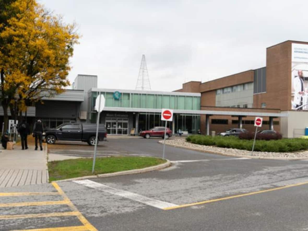 Anxiety remains high after multiple code greys at Queensway Carleton