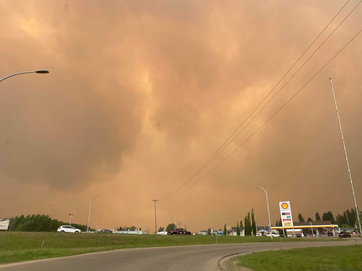 Evacuation order issued for Edson, parts of Yellowhead County due to