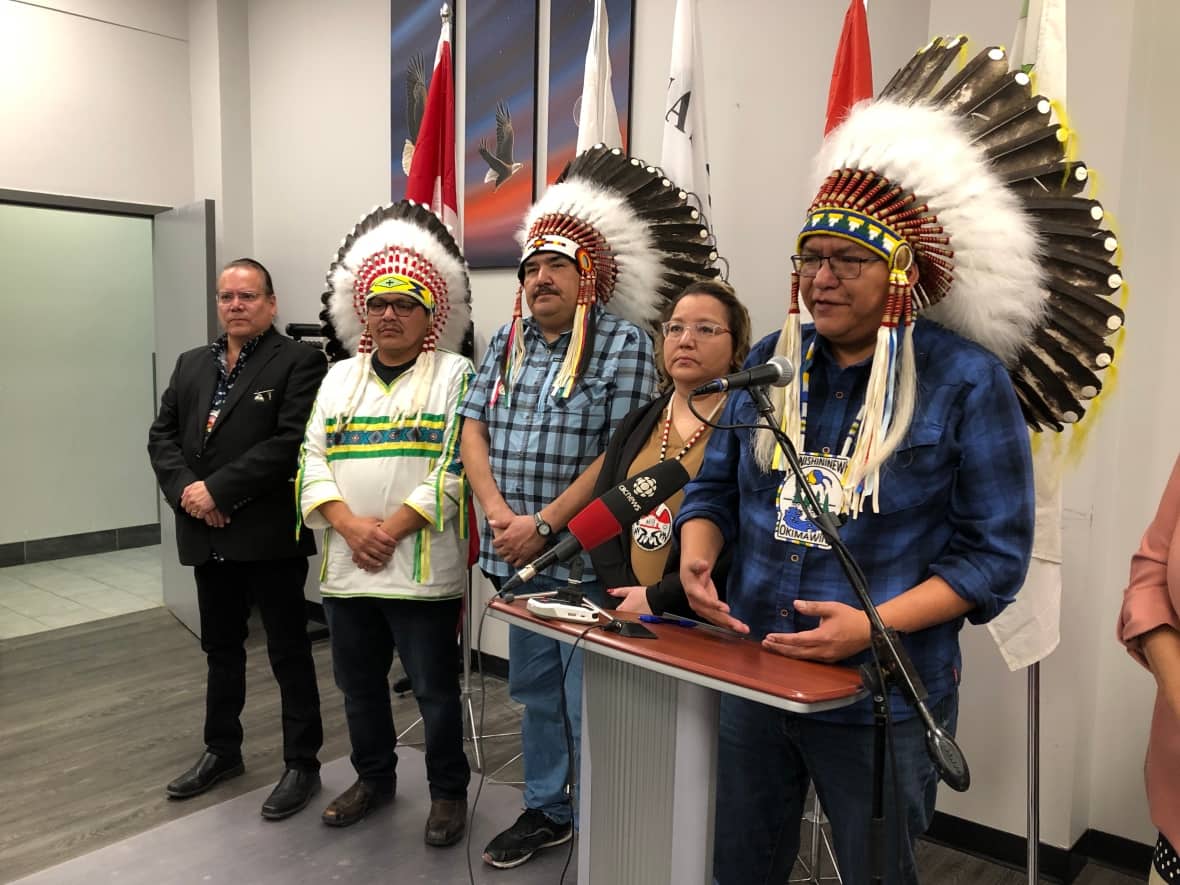 Suicide crisis prompts Island Lake chiefs to call for equal access to