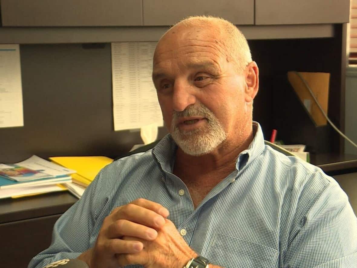 VaudreuilDorion city councillors speak out against mayor after