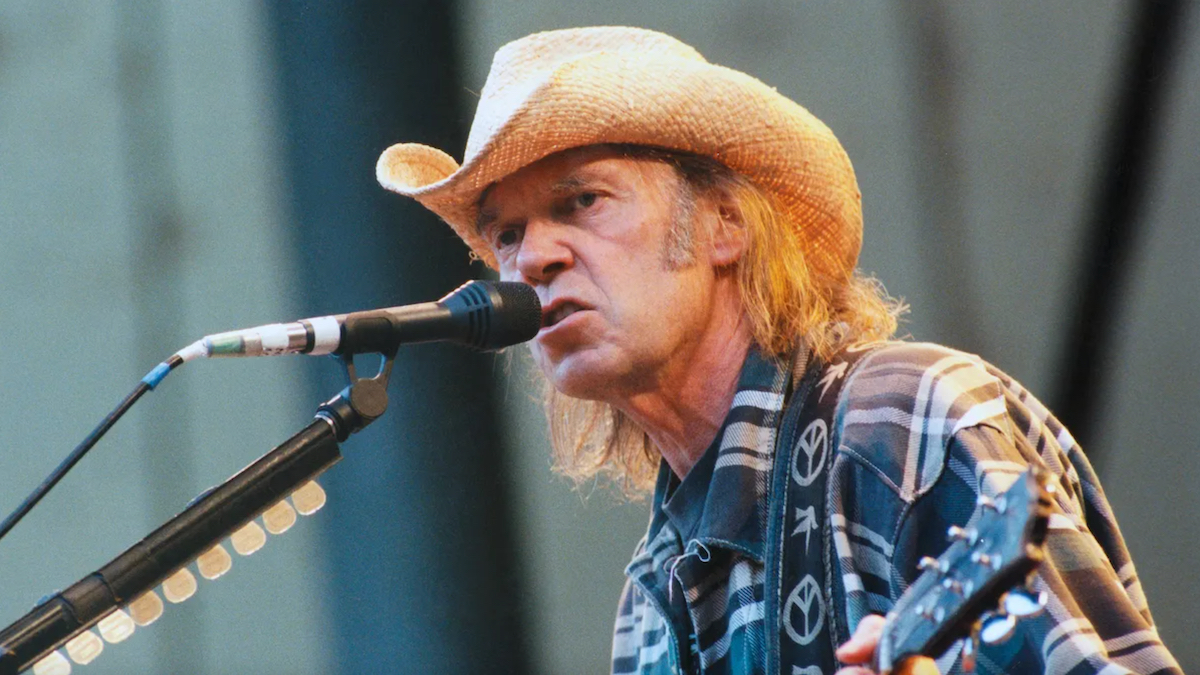 Neil Young Finally Unveils Elusive 2001 Album Toast Stream