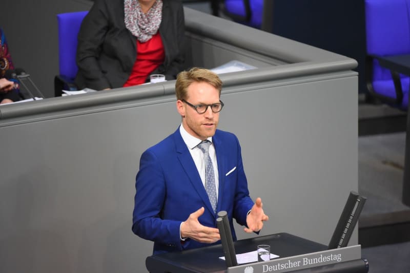 German lawmaker warns against false sense of security at airports