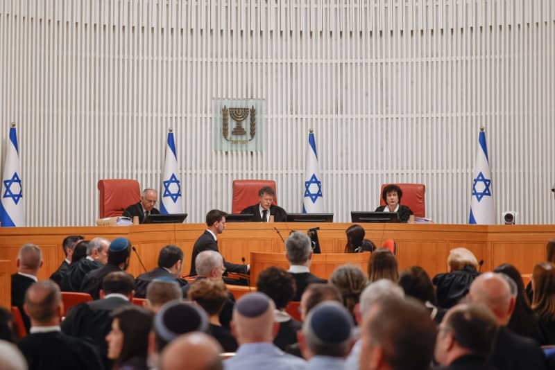 Israel’s journalists petition High Court over controversial media reforms