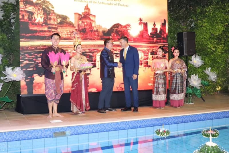 Saving hostages without choosing sides