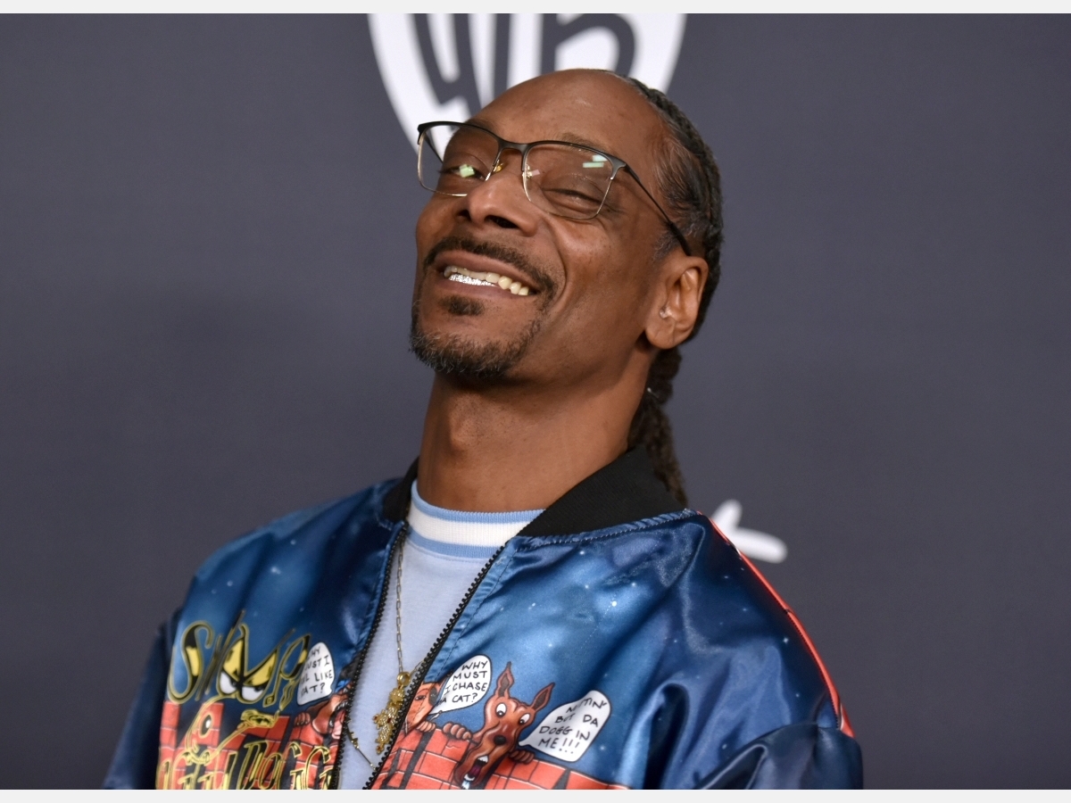 Raising Cane's To Host Virtual Grad Party With Snoop Dogg, Shaq