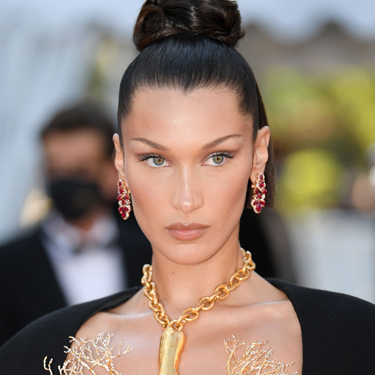 Bella Hadid Puts Her Ultra-Toned Body On Display In Steamy New Bikini