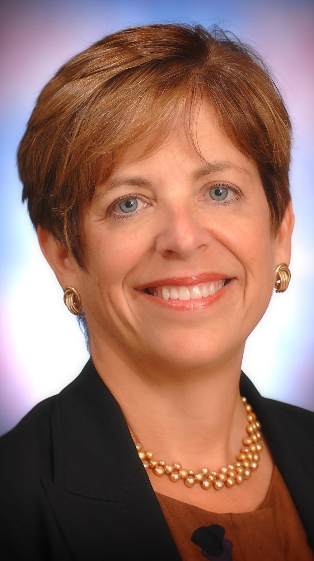 Southeastern hires former Lakeland Regional Health CEO Elaine Thompson(05)